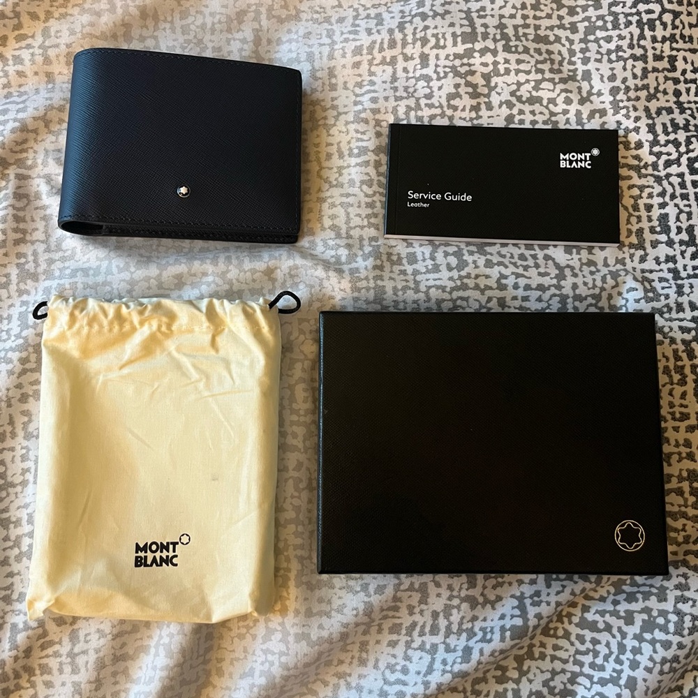 Brand New Navy Blue Mont Blanc 6cc Wallet